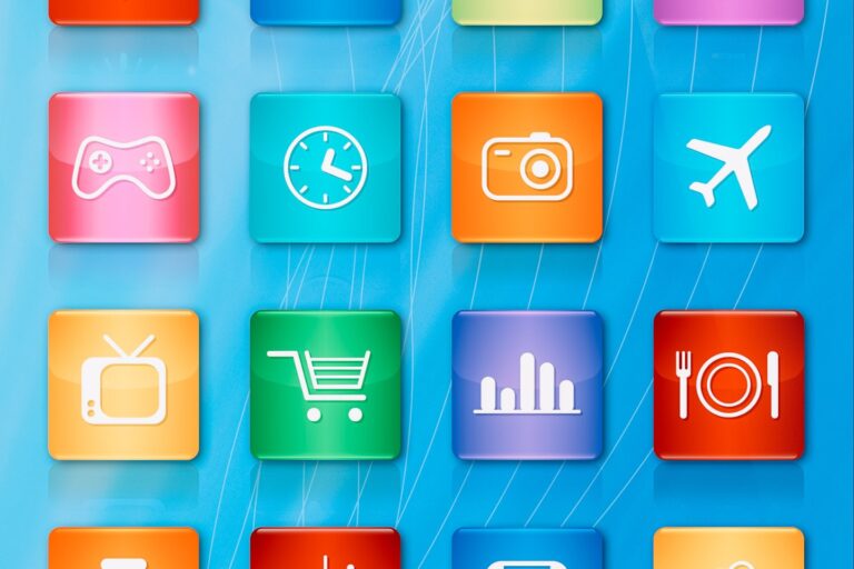 The 15 Best Apps for Backpackers that are free and useful