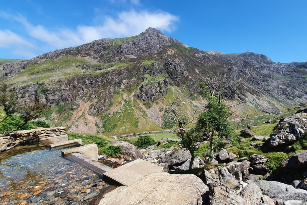 views from snowdonia infinity pool